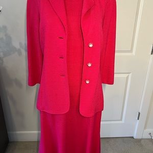St. John blazer and  dress outfit - size 6 , gently worn on couple of occasions